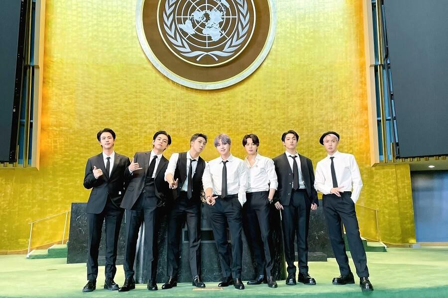Sau phiên họp lần thứ 73 (2018) và phiên họp lần thứ 75 (2020), BTS đã có lần thứ ba vinh dự tham gia phiên họp thường niên của Đại hội đồng Liên Hợp Quốc. Ảnh: BTS_official