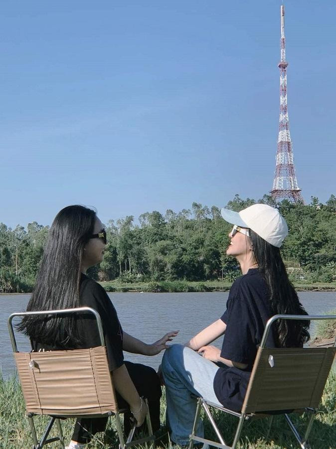 Teen Quảng Nam ngất ngây với "Tháp Eiffel" giữa lòng thành phố Tam Kỳ ảnh 3 Teen Quảng Nam ngất ngây với "Tháp Eiffel" giữa lòng thành phố Tam Kỳ ảnh 3