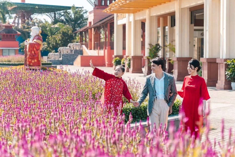 Không những thế, công viên còn có những khung cảnh ấn tượng và thú vị để du khách lưu giữ kỷ niệm du Xuân. Ảnh: asiapark Không những thế, công viên còn có những khung cảnh ấn tượng và thú vị để du khách lưu giữ kỷ niệm du Xuân. Ảnh: asiapark