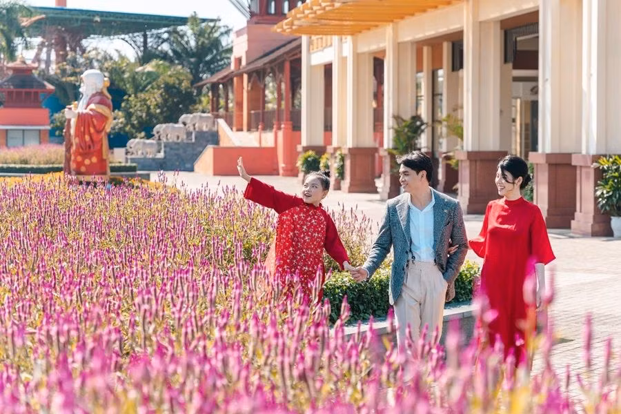 Không những thế, công viên còn có những khung cảnh ấn tượng và thú vị để du khách lưu giữ kỷ niệm du Xuân. Ảnh: asiapark Không những thế, công viên còn có những khung cảnh ấn tượng và thú vị để du khách lưu giữ kỷ niệm du Xuân. Ảnh: asiapark