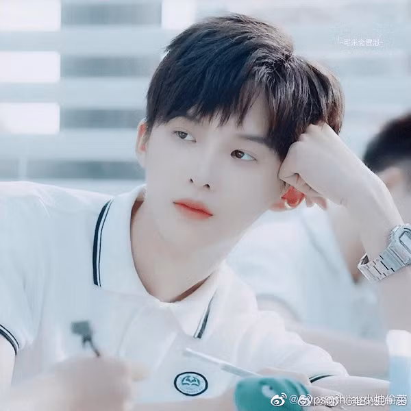 "Lớp trưởng của năm" Lục Nhất Bạch.