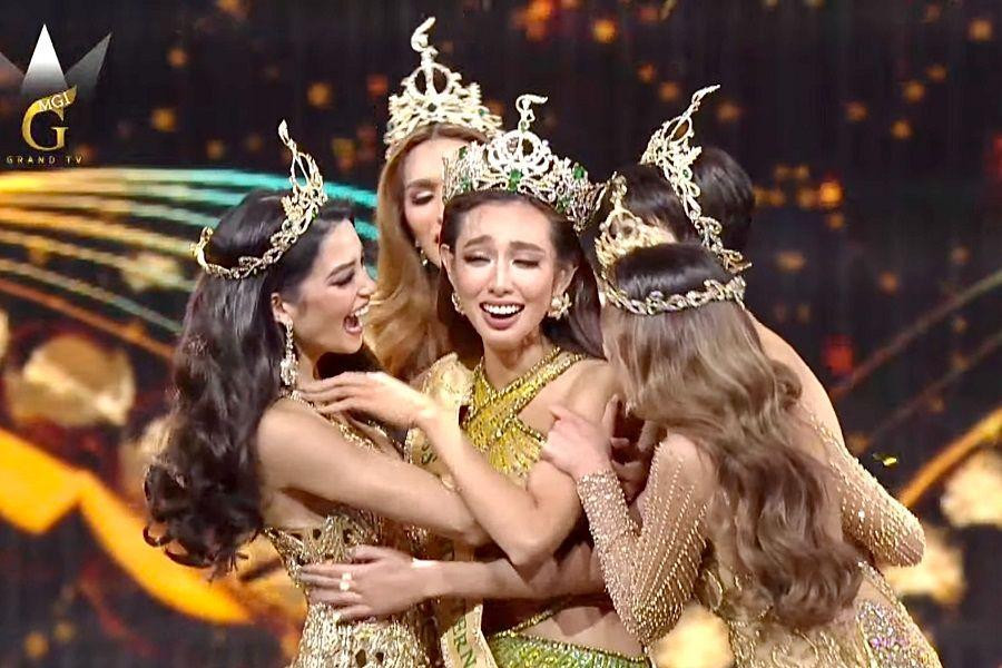 Khán giả Việt vỡ òa vì hạnh phúc khi Thùy Tiên đăng quang ngôi vị cao nhất tại Miss Grand International năm nay.