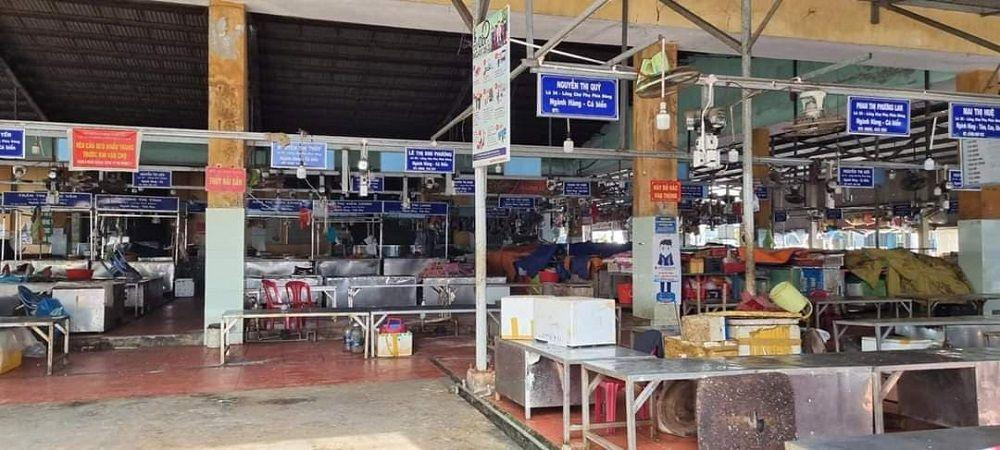 Chợ Phước Mỹ bị phong tỏa. (Ảnh: Hùng Diệp Dân) Chợ Phước Mỹ bị phong tỏa. (Ảnh: Hùng Diệp Dân)