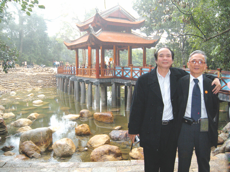 37 năm sau cuộc gặp trên trang giấy