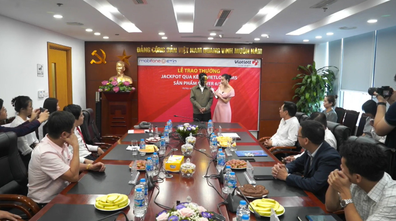 Quang cảnh buổi lễ trao giải.