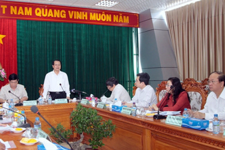 Phó Thủ tướng Vũ Văn Ninh nhất trí về quan điểm cần phải xây dựng được Bộ cơ chế, chính sách tổng thể, đặc thù để phát triển Phú Quốc. Ảnh: VGP/Xuân Tuyến