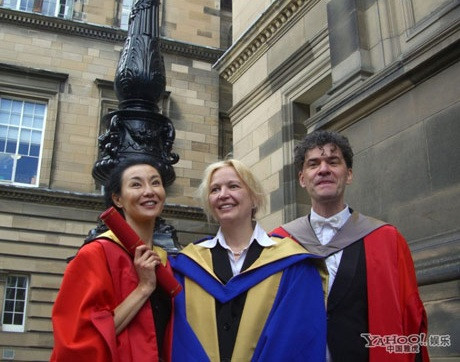 Trương Mạn Ngọc và các bạn sinh viên