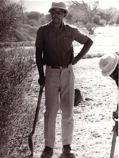 Năm 1977: Nelson Mandela làm vườn ở nhà tù Đảo Robben. (Nguồn: Getty)