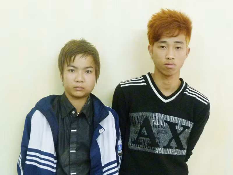 Hai tên sát thủ tại cơ quan điều tra. Hai tên sát thủ tại cơ quan điều tra