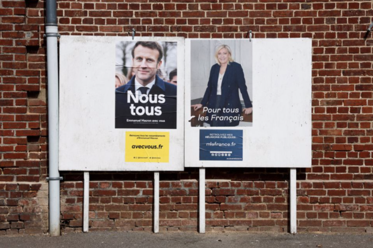 Chân dung hai ứng viên tổng thống Pháp Emmanuel Macron và Marine Le Pen. (Ảnh: Reuters) Chân dung hai ứng viên tổng thống Pháp Emmanuel Macron và Marine Le Pen. (Ảnh: Reuters)