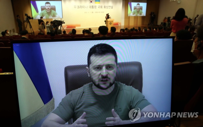 Tổng thống Ukraine Volodymyr Zelensky phát biểu trước Quốc hội Hàn Quốc ngày 11/4. (Ảnh: Yonhap) Tổng thống Ukraine Volodymyr Zelensky phát biểu trước Quốc hội Hàn Quốc ngày 11/4. (Ảnh: Yonhap)