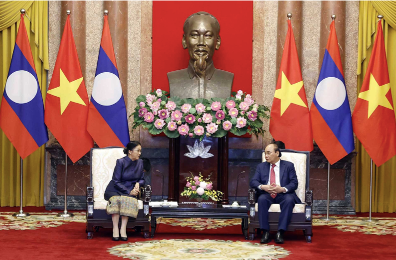 Chủ tịch nước Nguyễn Xuân Phúc tiếp Phó Chủ tịch nước Lào Pany Yathotou. (Ảnh: TTXVN) Chủ tịch nước Nguyễn Xuân Phúc tiếp Phó Chủ tịch nước Lào Pany Yathotou. (Ảnh: TTXVN)