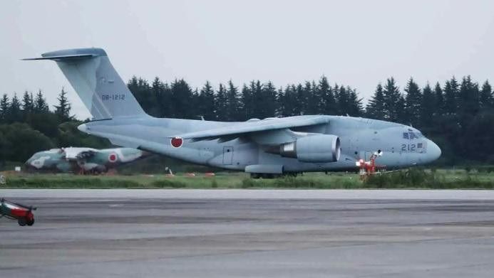 Một chiếc máy bay vận tải C2 của Lực lượng phòng vệ Nhật Bản. (Ảnh: NK)