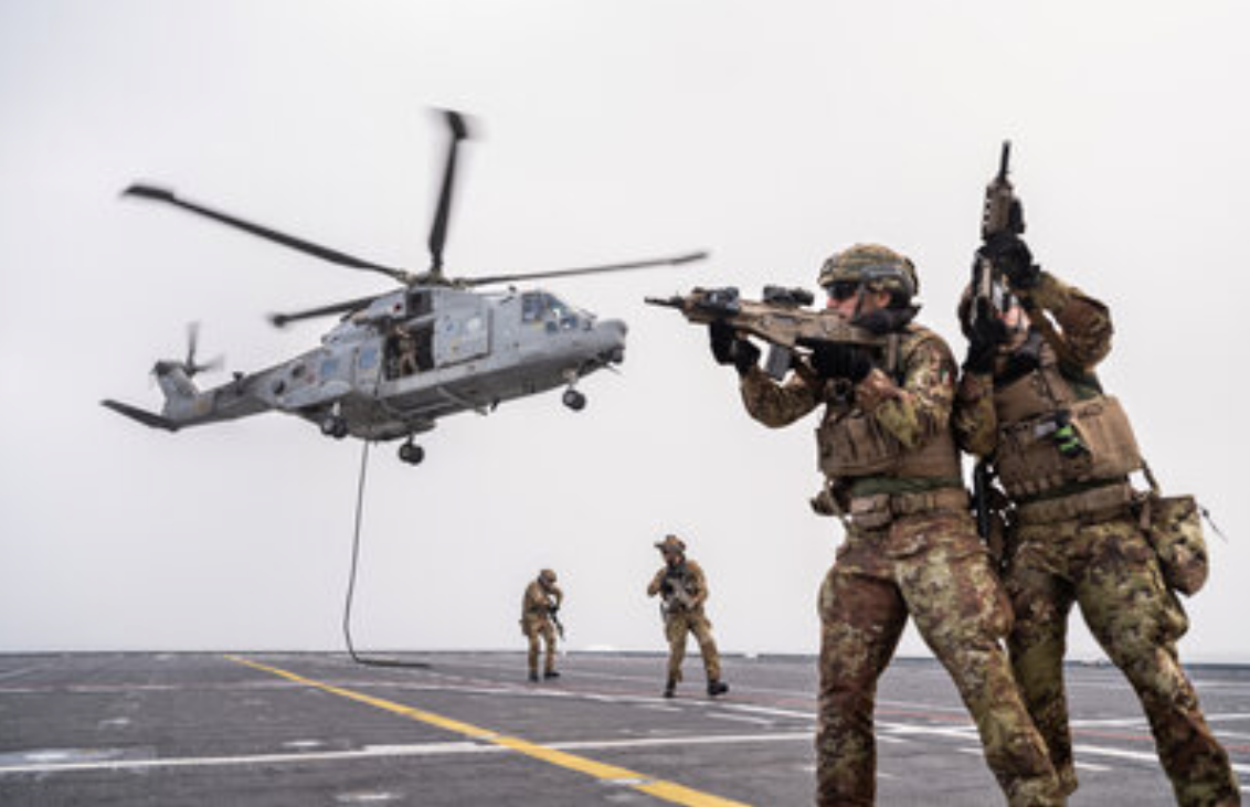 Binh lính của 27 quốc gia vừa tham gia đợt tập trận lớn nhất của NATO kể từ năm 1980 tại Na Uy. (Ảnh: NPR) Binh lính của 27 quốc gia vừa tham gia đợt tập trận lớn nhất của NATO kể từ năm 1980 tại Na Uy. (Ảnh: NPR)