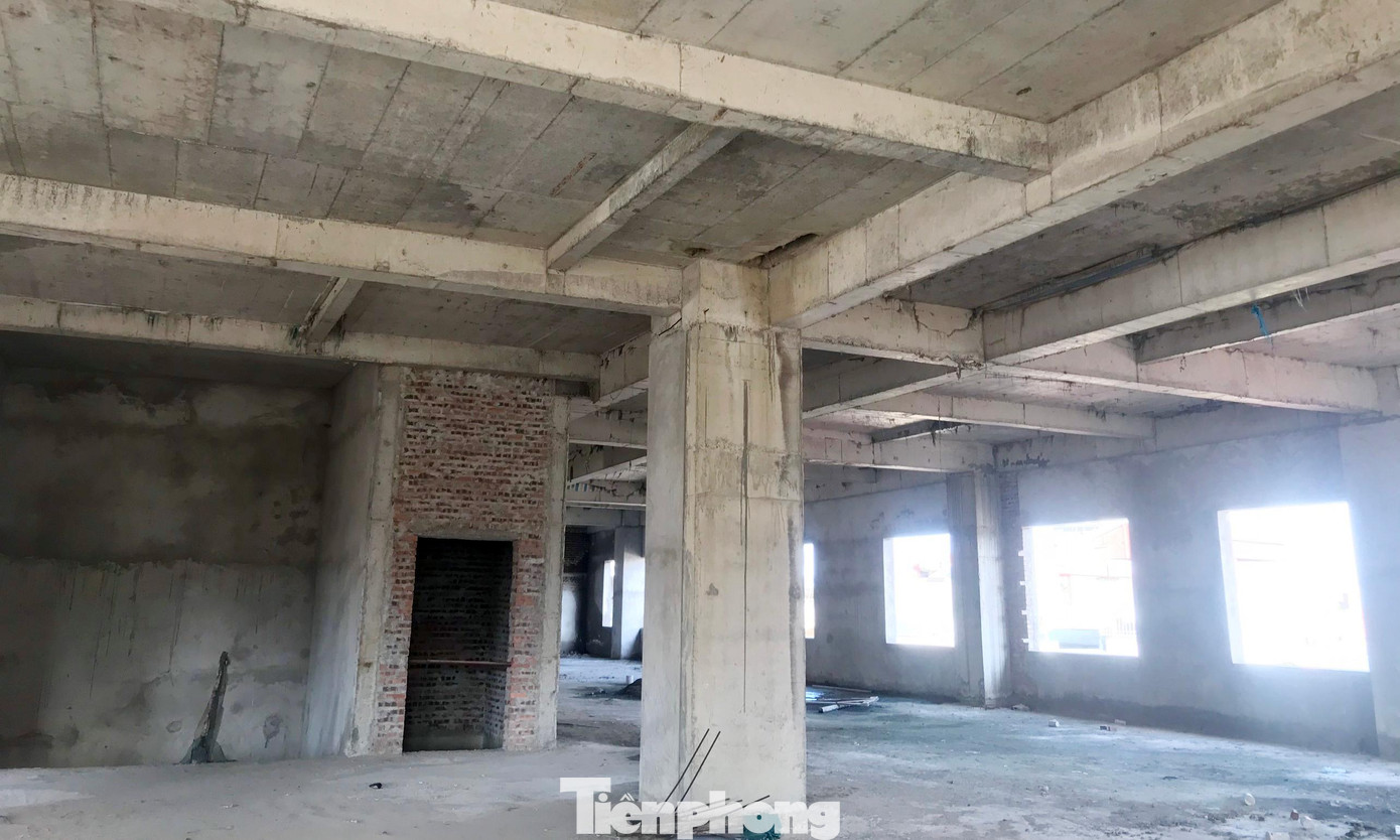 Bên trong công trình dự án Nhà ở kết hợp văn phòng làm việc số 69 phố Triều Khúc.