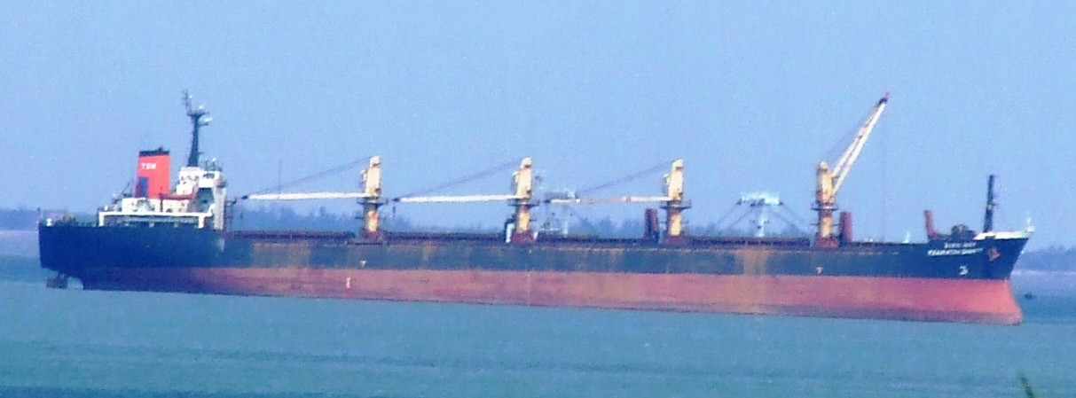 Tàu Krairatch Dignity