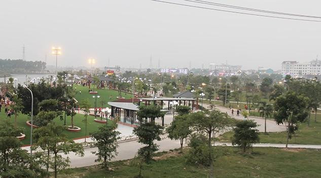 Dự án Công viên Hoàng Hoa Thám tại Bắc Giang là dự án xảy ra nhiều vi phạm trong quá trình quy hoạch, xây dựng và sử dụng đất (trong đó có việc cho mượn đất công viên để làm sân tập golf) Dự án Công viên Hoàng Hoa Thám tại Bắc Giang là dự án xảy ra nhiều vi phạm trong quá trình quy hoạch, xây dựng và sử dụng đất (trong đó có việc cho mượn đất công viên để làm sân tập golf)