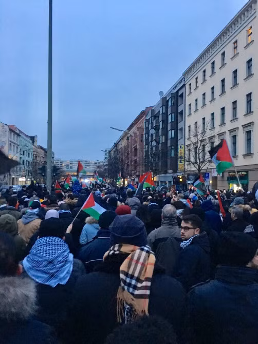 Giới chức Đức đau đầu vì làn sóng biểu tình chống Mỹ-Israel ở Berlin ảnh 1
