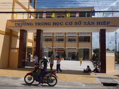Trường THCS Tân Hiệp