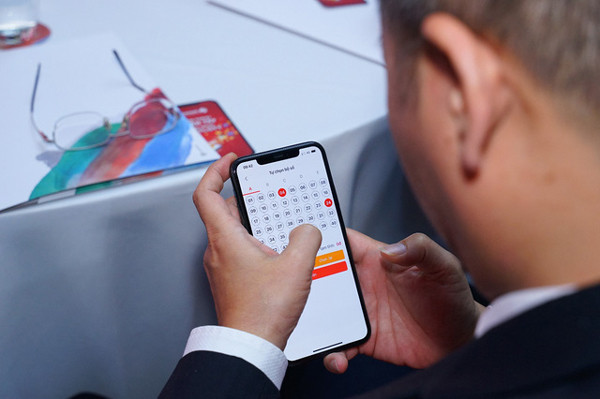 Bộ Tài chính khẳng định, pháp luật hiện hành không quy định cho phép bán vé số qua internet và việc mua vé số hộ. Bộ Tài chính khẳng định, pháp luật hiện hành không quy định cho phép bán vé số qua internet và việc mua vé số hộ.