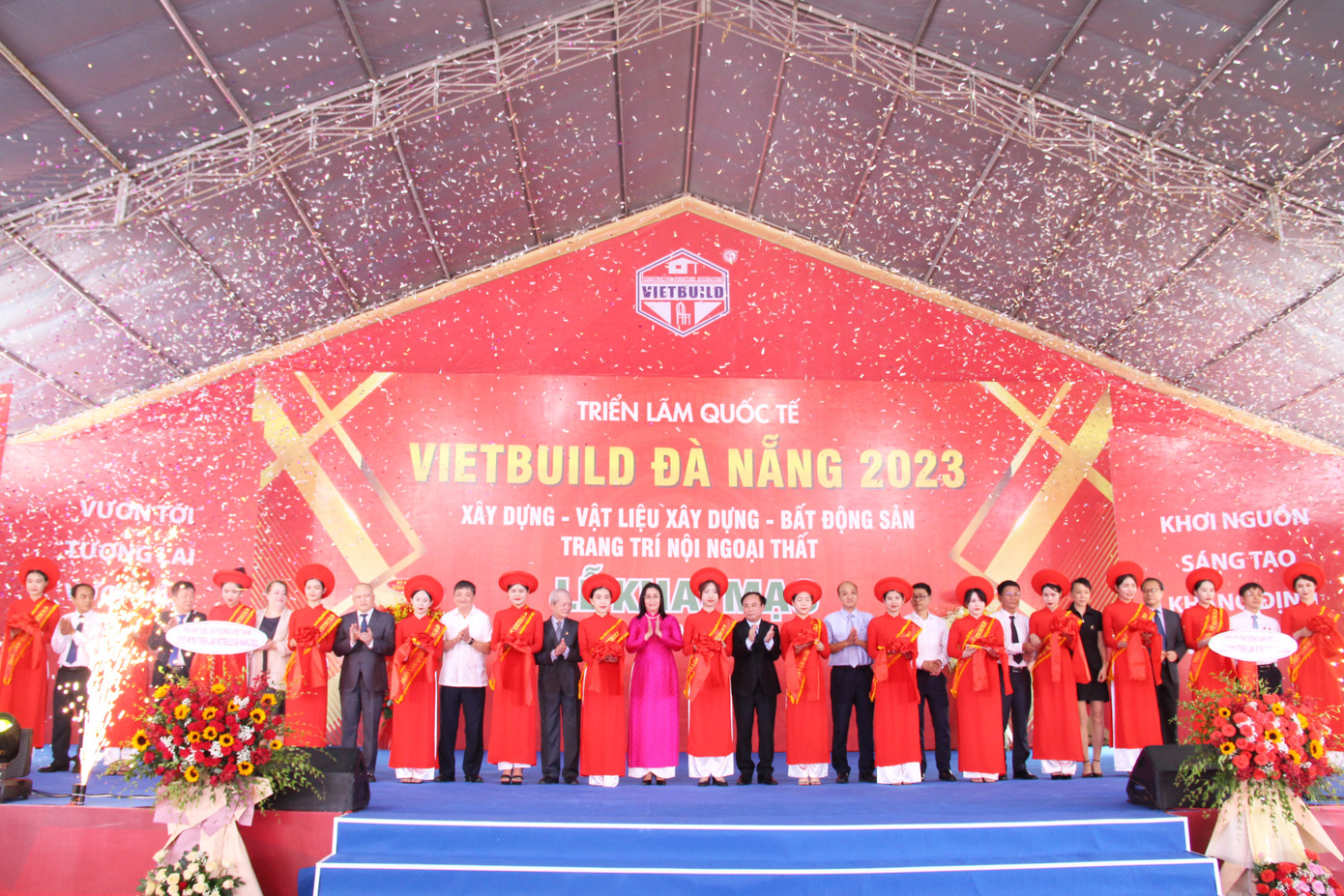 Triển lãm quy mô 1.000 gian hàng giới thiệu những sản phẩm, công nghệ mới, thân thiện với môi trường trong ngành xây dựng Triển lãm quy mô 1.000 gian hàng giới thiệu những sản phẩm, công nghệ mới, thân thiện với môi trường trong ngành xây dựng