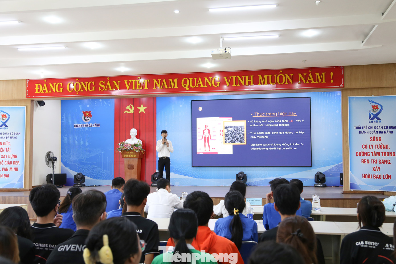 Cuộc thi Thanh niên tình nguyện hiến kế vì cộng đồng năm 2024 thu hút 45 ý tưởng, mô hình, sáng kiến từ các đơn vị trên địa bàn Đà Nẵng. Ảnh: Giang Thanh Cuộc thi Thanh niên tình nguyện hiến kế vì cộng đồng năm 2024 thu hút 45 ý tưởng, mô hình, sáng kiến từ các đơn vị trên địa bàn Đà Nẵng. Ảnh: Giang Thanh