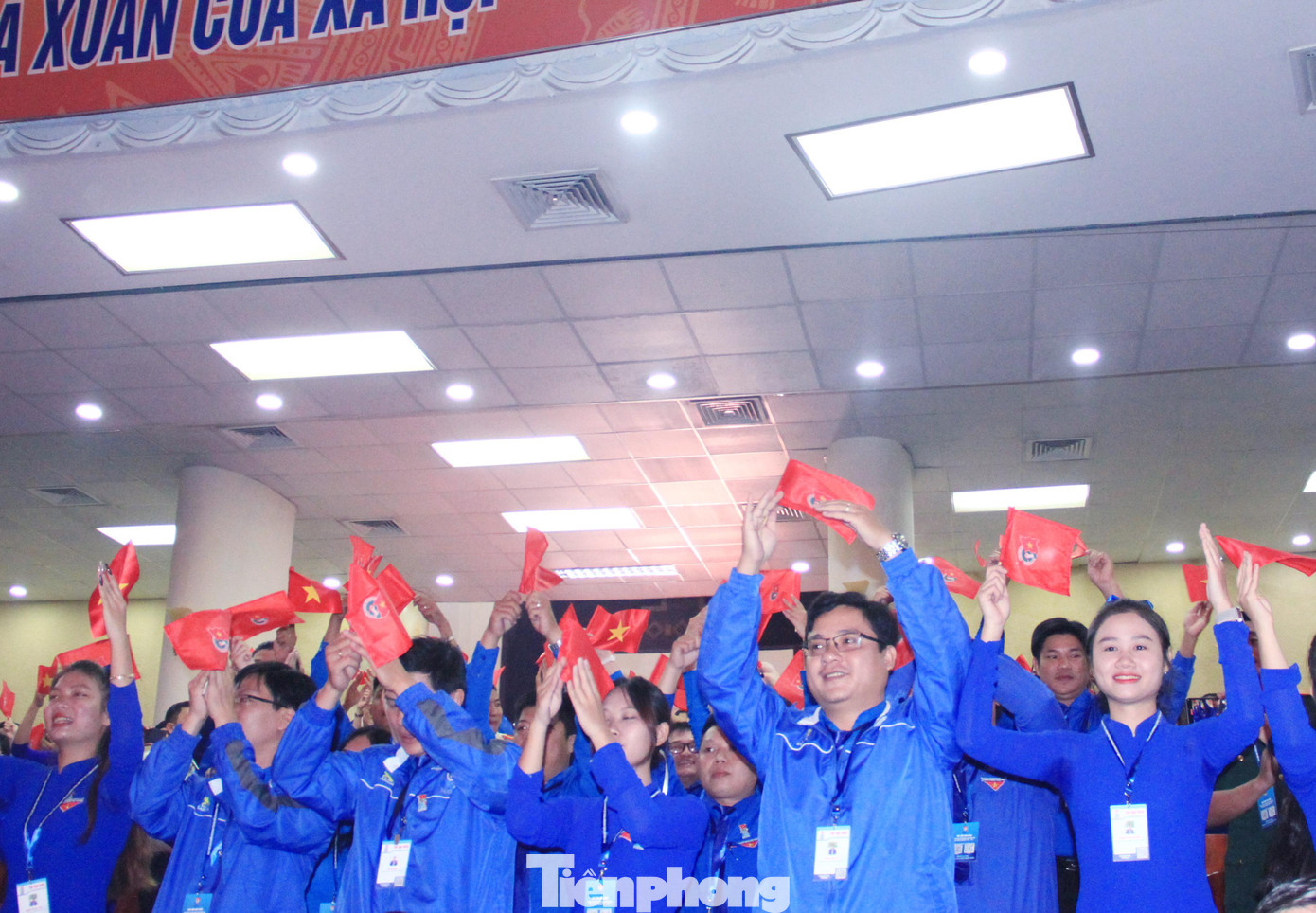 Tính đến nay, Khánh Hòa có tổng dư nợ ủy thác để hỗ trợ thanh niên, gia đình thanh niên và bà con nhân dân phát triển kinh tế, cải thiện đời sống với tổng dư nợ hơn hơn 238 tỷ đồng (đạt 198,3% chỉ tiêu). Các cấp bộ Đoàn tổ chức tư vấn hướng nghiệp cho 126.000 lượt thanh thiếu niên, giới thiệu việc làm cho 26.167 thanh niên. Tính đến nay, Khánh Hòa có tổng dư nợ ủy thác để hỗ trợ thanh niên, gia đình thanh niên và bà con nhân dân phát triển kinh tế, cải thiện đời sống với tổng dư nợ hơn hơn 238 tỷ đồng (đạt 198,3% chỉ tiêu). Các cấp bộ Đoàn tổ chức tư vấn hướng nghiệp cho 126.000 lượt thanh thiếu niên, giới thiệu việc làm cho 26.167 thanh niên.