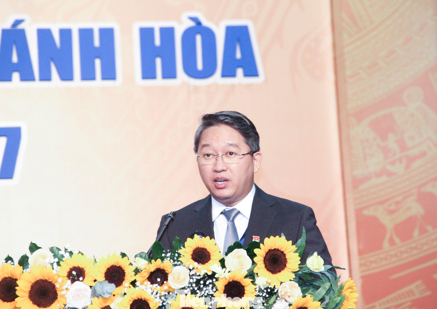 Bí thư Tỉnh ủy Khánh Hòa Nguyễn Hải Ninh cho rằng, các chương trình đồng hành với thanh niên cần phát huy tính xung kích, năng động, sáng tạo, khuyến khích thanh niên trở thành lực lượng tiên phong trong chuyển đổi số, góp phần hoàn thành mục tiêu chuyển đổi số của địa phương.