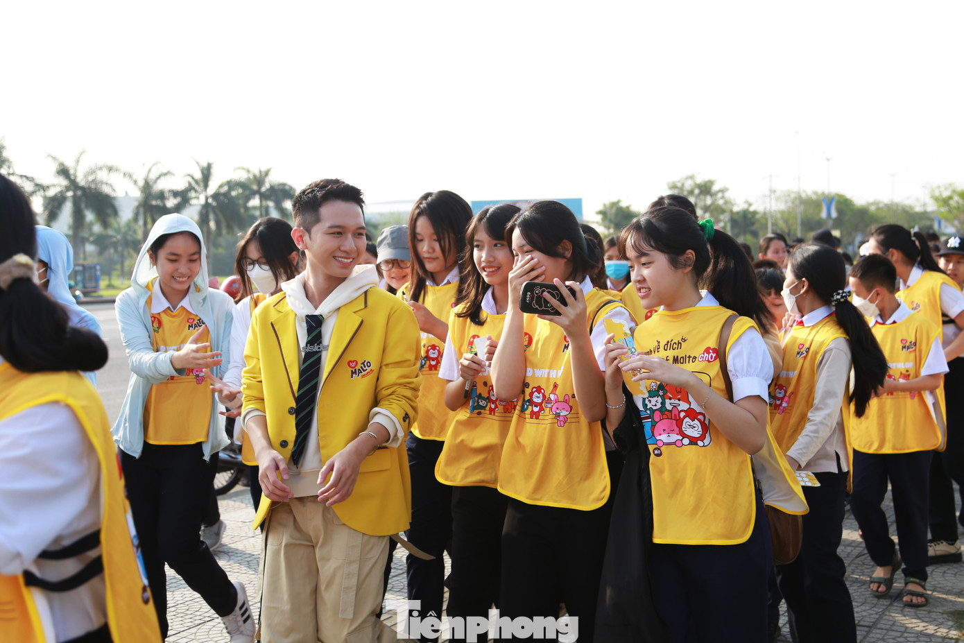 Trong khuôn khổ Ngày hội, học sinh được giao lưu với các nghệ sĩ và các tiktoker nổi tiếng