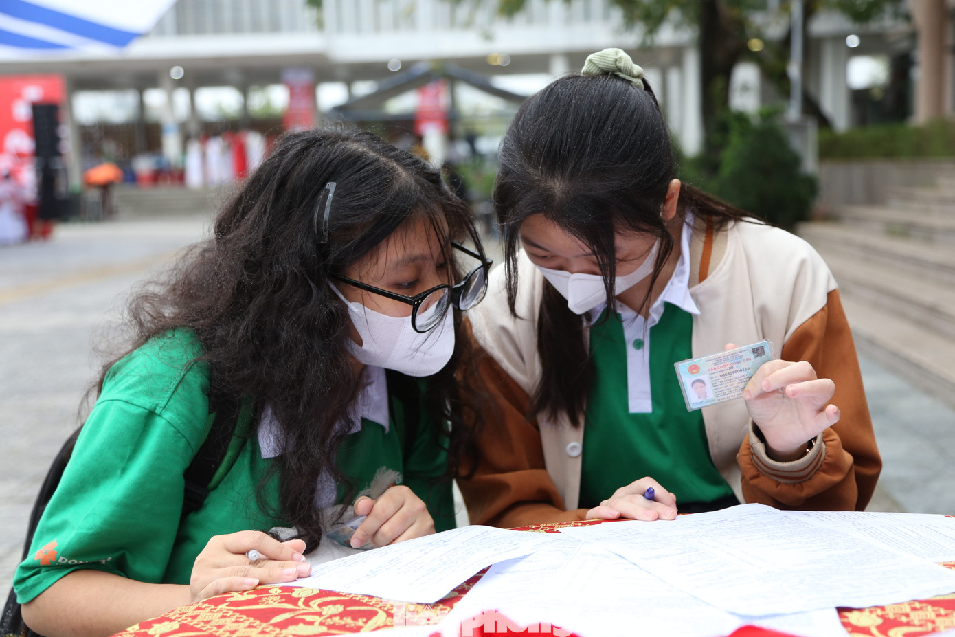 Ngày hội thu hút hàng trăm đoàn viên thanh niên, sinh viên, thanh niên lực lượng công an, quân đội, cán bộ viên chức Khối các cơ quan thành phố... tham gia đăng ký hiến máu tình nguyện. Dự kiến, Ngày hội tiếp nhận khoảng 1.000 đơn vị máu phục vụ cấp cứu và điều trị dịp Tết Nguyên đán Giáp Thìn.