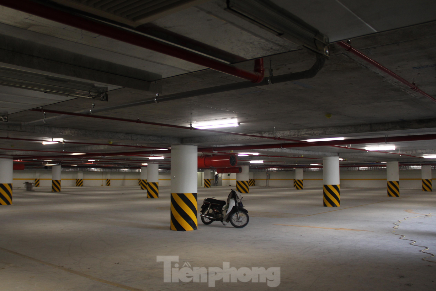 Tầng hầm có diện tích 3.027m2 được bố trí làm khu vực để xe công cộng và các phòng kỹ thuật.