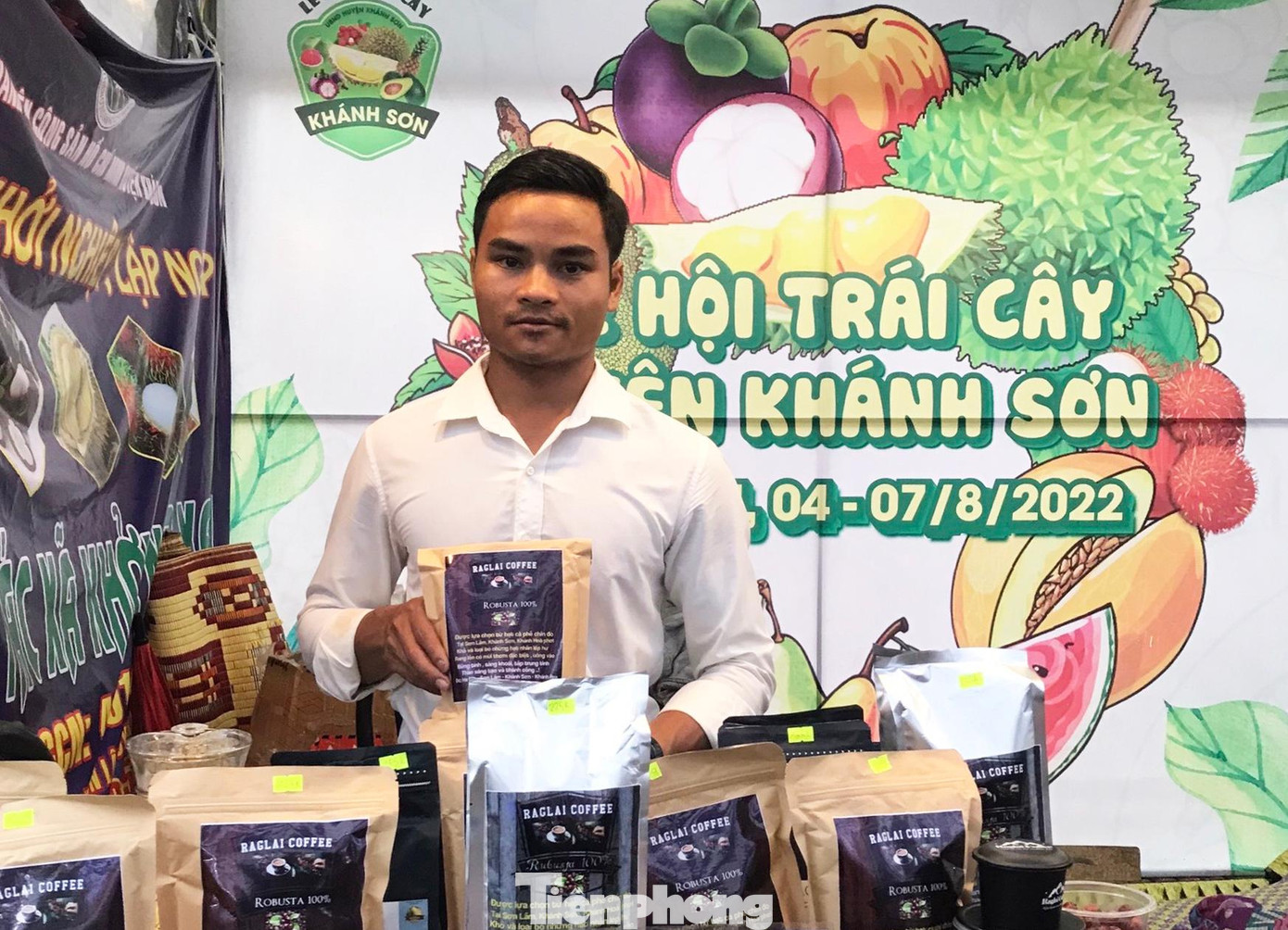 Trong 5 năm, Tỉnh Đoàn đã hỗ trợ hiện thực hóa hơn 30 ý tưởng sáng tạo của thanh niên trong kinh doanh, sản xuất Trong 5 năm, Tỉnh Đoàn đã hỗ trợ hiện thực hóa hơn 30 ý tưởng sáng tạo của thanh niên trong kinh doanh, sản xuất