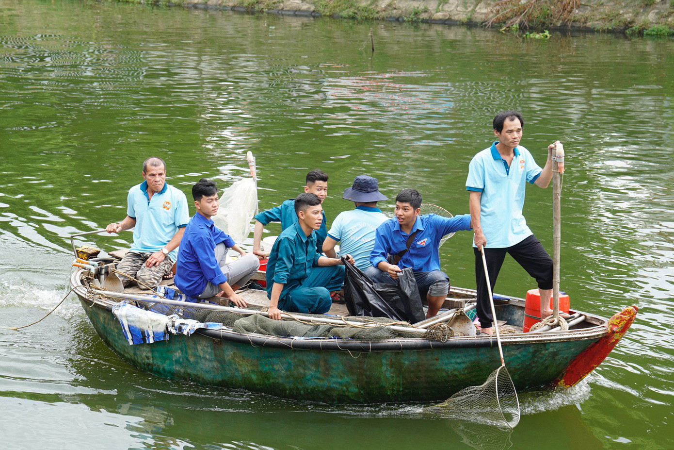 Mang khí thế sôi nổi, nhiệt huyết của tuổi trẻ, Chiến dịch Thanh niên Tình nguyện Hè năm 2024 của Thành Đoàn Đà Nẵng triển khai 10 đội hình thanh niên tình nguyện. Mang khí thế sôi nổi, nhiệt huyết của tuổi trẻ, Chiến dịch Thanh niên Tình nguyện Hè năm 2024 của Thành Đoàn Đà Nẵng triển khai 10 đội hình thanh niên tình nguyện.