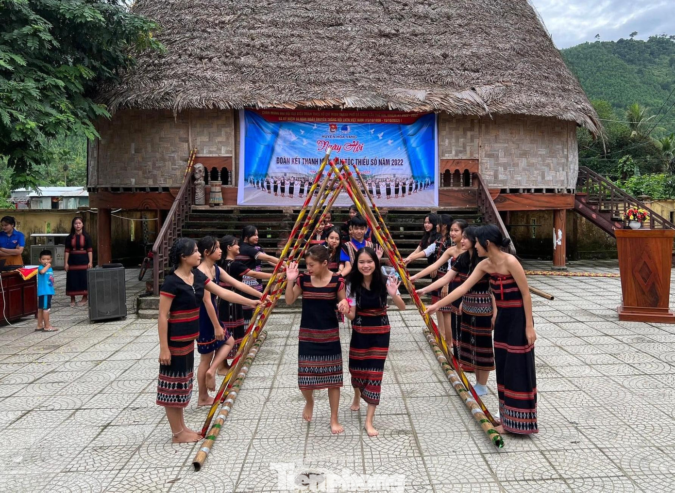 Các hoạt động cho thanh niên dân tộc, tôn giáo cũng được tổ chức rộng khắp, hỗ trợ về vật chất và cải thiện đời sống tinh thần cho thanh niên dân tộc, tôn giáo