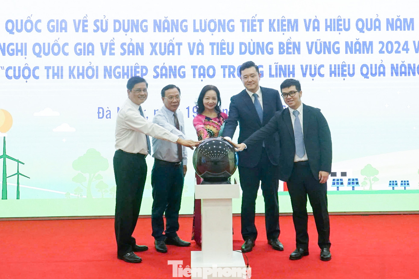 Hạn cuối nộp hồ sơ tham dự cuộc thi là ngày 25/9 thông qua hình thức trực tuyến. Hạn cuối nộp hồ sơ tham dự cuộc thi là ngày 25/9 thông qua hình thức trực tuyến.