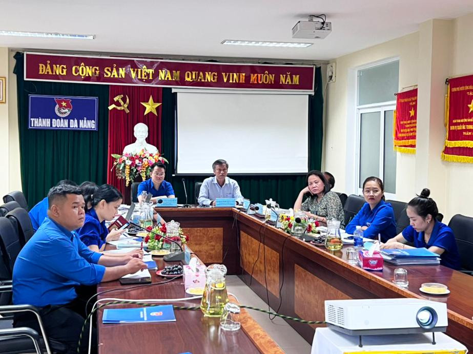 Bí thư Trung ương Đoàn có buổi làm việc trực tuyến với đại diện Thành ủy, Thành Đoàn Đà Nẵng để duyệt công tác chuẩn bị Đại hội Đại biểu Đoàn TNCS Hồ Chí Minh TP Đà Nẵng lần thứ XIX, nhiệm kỳ 2022 - 2027 Bí thư Trung ương Đoàn có buổi làm việc trực tuyến với đại diện Thành ủy, Thành Đoàn Đà Nẵng để duyệt công tác chuẩn bị Đại hội Đại biểu Đoàn TNCS Hồ Chí Minh TP Đà Nẵng lần thứ XIX, nhiệm kỳ 2022 - 2027
