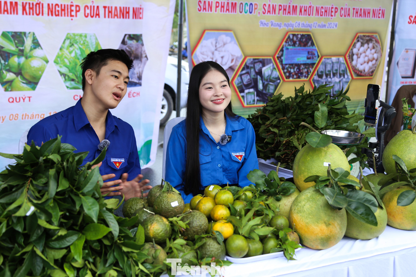 Anh Nguyễn Đình Thịnh, Phó Bí thư phụ trách Huyện Đoàn Hòa Vang, cho hay, phiên livestream bán hàng của các đơn vị Đoàn xã được đầu tư bài bản, chuyên nghiệp, góp phần lan tỏa nông sản, sản phẩm OCOP địa phương. Hàng trăm đơn hàng đã được bán thành công thông qua các kênh trực tuyến, các phiên livestream thu hút hàng ngàn lượt xem, lượt chia sẻ và hàng trăm bình luận tương tác, chốt đơn.