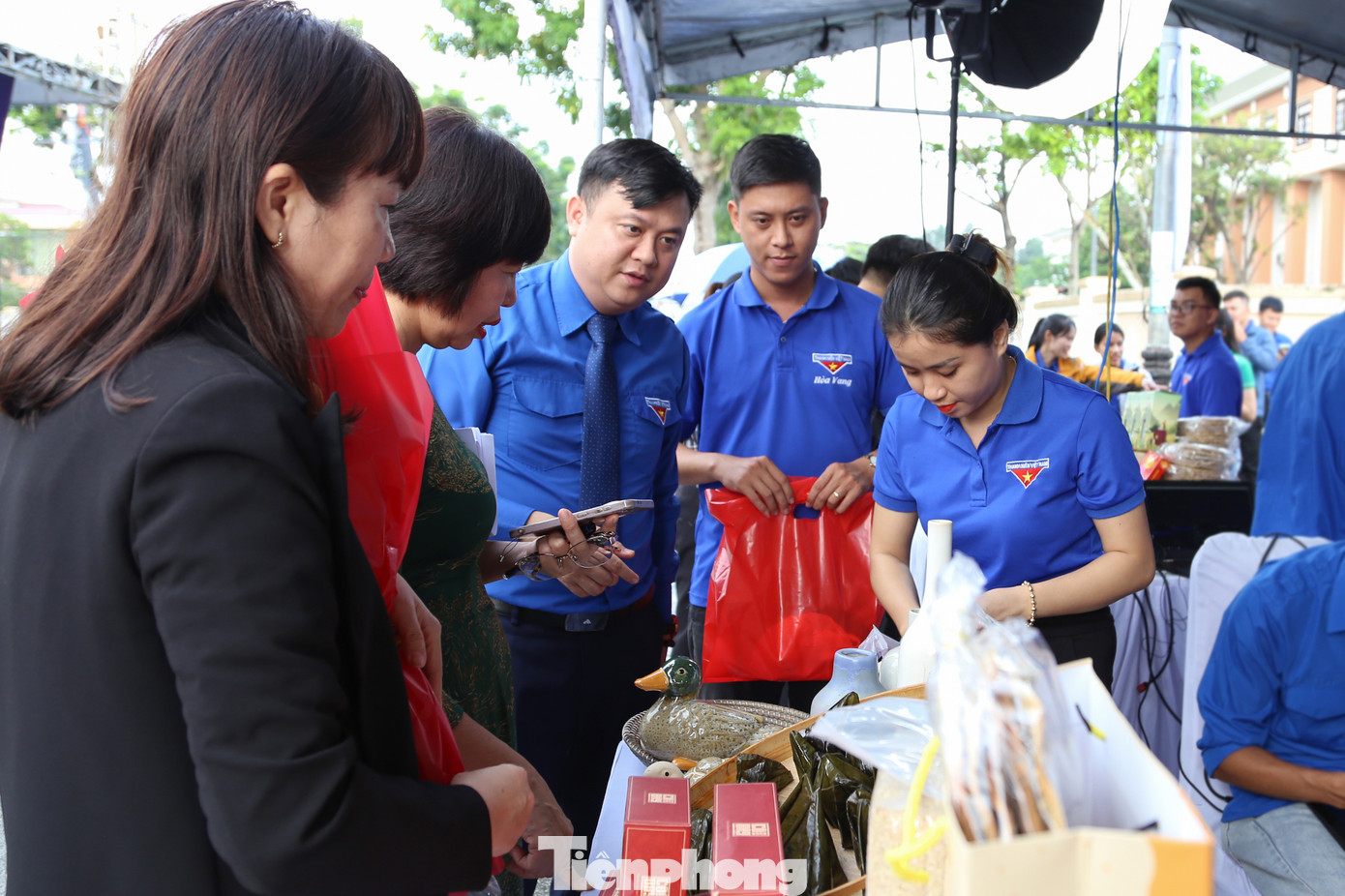 “Năm nay, Festival hướng đến hỗ trợ, quảng bá các sản phẩm khởi nghiệp nông nghiệp ứng dụng công nghệ cao trên địa bàn Đà Nẵng. Thời gian tới, cùng với sự đồng hành của Sở KH&amp;CN, Thành Đoàn sẽ tiếp tục đồng hành, hỗ trợ để thanh niên Đà Nẵng phát triển các dự án và kết nối đầu tư trong khởi nghiệp, lập nghiệp", anh Hùng nói.
