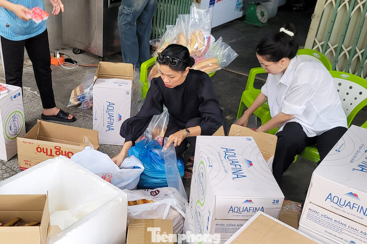 Nhiều CLB, Đội, nhóm tình nguyện trên địa bàn Đà Nẵng đang kêu gọi, vận động nguồn lực để ủng hộ các tỉnh phía Bắc chịu ảnh hưởng bởi ngập lụt Nhiều CLB, Đội, nhóm tình nguyện trên địa bàn Đà Nẵng đang kêu gọi, vận động nguồn lực để ủng hộ các tỉnh phía Bắc chịu ảnh hưởng bởi ngập lụt