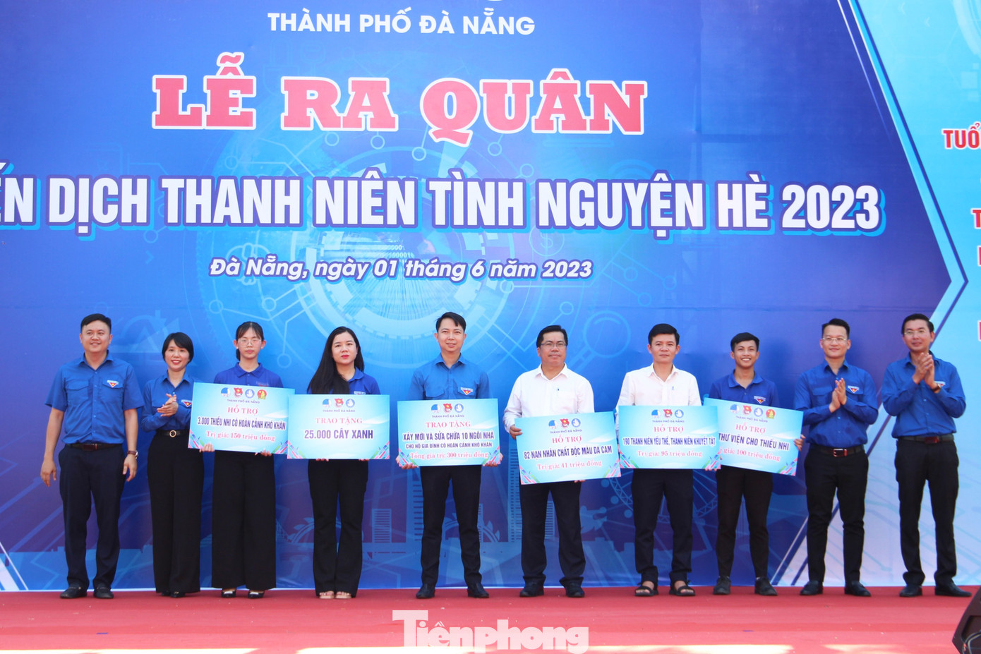 Thành Đoàn Đà Nẵng trao tặng các công trình thanh niên cho các đối tượng yếu thế, thanh niên nông thôn, thiếu nhi khó khăn... trên địa bàn