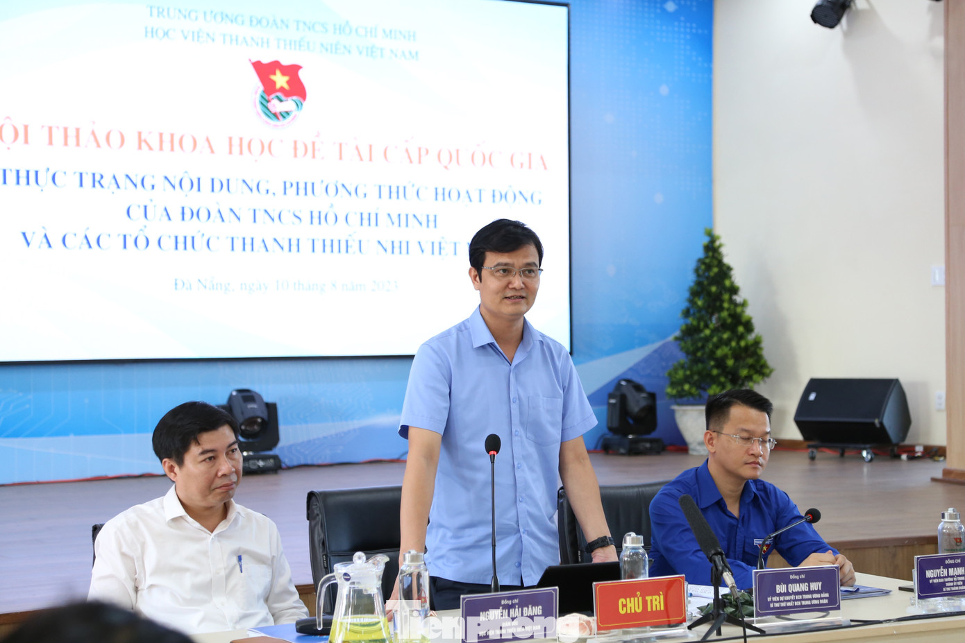 Theo Bí thư thứ nhất T.Ư Đoàn Bùi Quang Huy, đổi mới hoạt động Đoàn và các tổ chức thanh thiếu nhi muốn thiết thực phải gắn vào những lợi ích, vấn đề thiết thân của thanh niên. Theo Bí thư thứ nhất T.Ư Đoàn Bùi Quang Huy, đổi mới hoạt động Đoàn và các tổ chức thanh thiếu nhi muốn thiết thực phải gắn vào những lợi ích, vấn đề thiết thân của thanh niên.