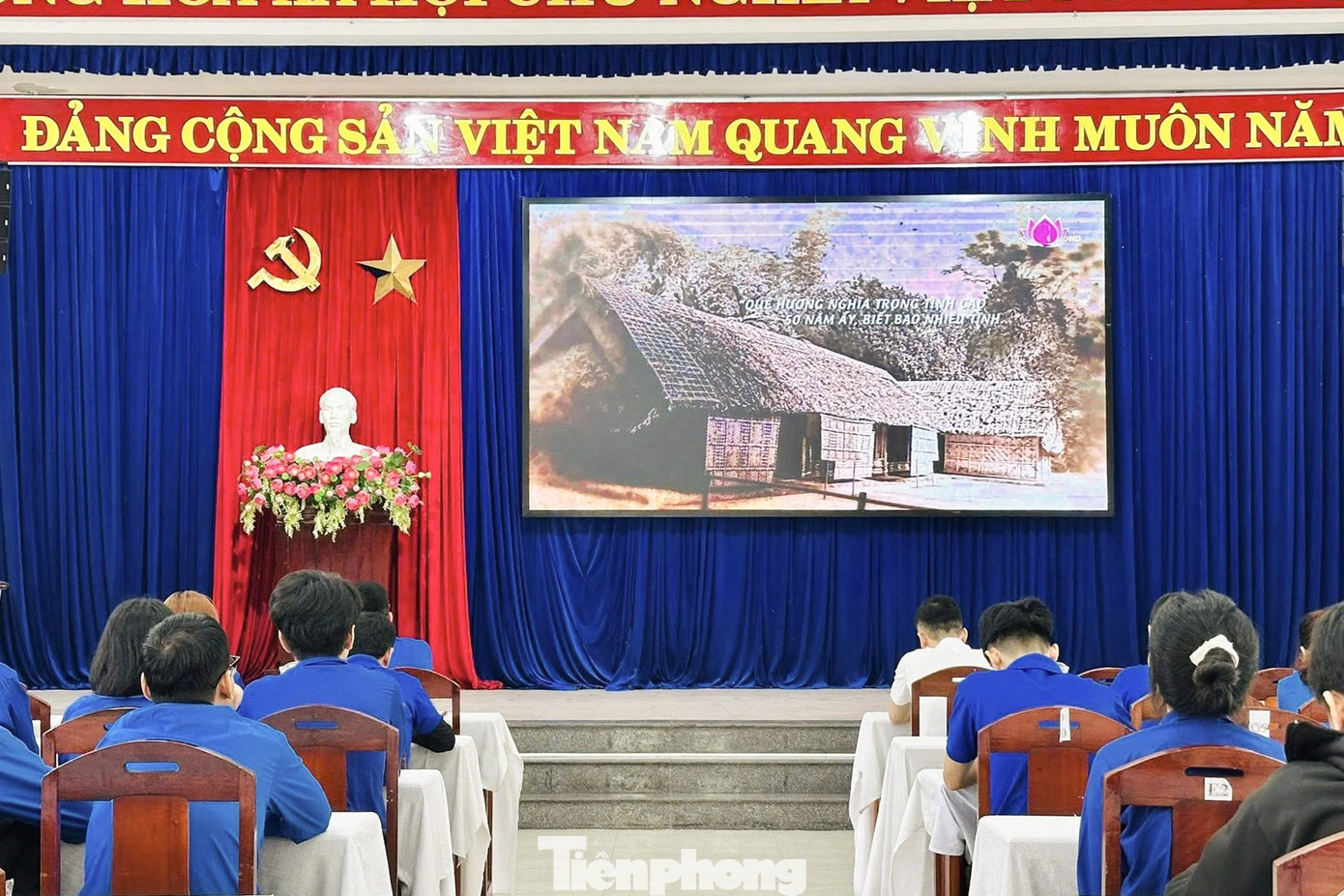 Những buổi chiếu phim lịch sử được duy trì đều đặn mỗi tháng. Ảnh: G.T Những buổi chiếu phim lịch sử được duy trì đều đặn mỗi tháng. Ảnh: G.T