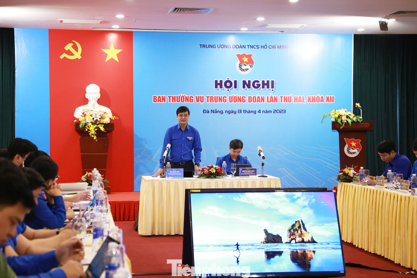 Trong phiên làm việc buổi chiều, các đại biểu tiếp tục góp ý về kế hoạch triển khai Chương trình “Giáo dục lý tưởng cách mạng, đạo đức, lối sống văn hoá cho thanh niên, thiếu niên, nhi đồng trên không gian mạng giai đoạn 2022 - 2030”, và Đề án “Phát hiện, bồi dưỡng và phát huy Tài năng trẻ Việt Nam giai đoạn 2022 - 2030”. Ảnh: Giang Thanh Trong phiên làm việc buổi chiều, các đại biểu tiếp tục góp ý về kế hoạch triển khai Chương trình “Giáo dục lý tưởng cách mạng, đạo đức, lối sống văn hoá cho thanh niên, thiếu niên, nhi đồng trên không gian mạng giai đoạn 2022 - 2030”, và Đề án “Phát hiện, bồi dưỡng và phát huy Tài năng trẻ Việt Nam giai đoạn 2022 - 2030”. Ảnh: Giang Thanh