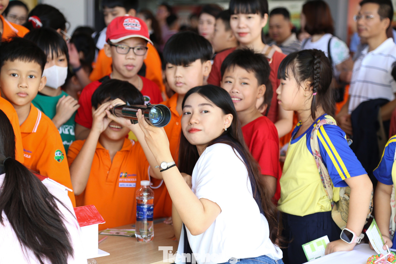 Bà Nguyễn Thị Kiều Ngân, Giám đốc Khối TH&amp;THCS FPT Đà Nẵng, cho biết, đây là sự kiện thường niên với mong muốn lan tỏa giáo dục STEM đến tất cả học sinh trên địa bàn.