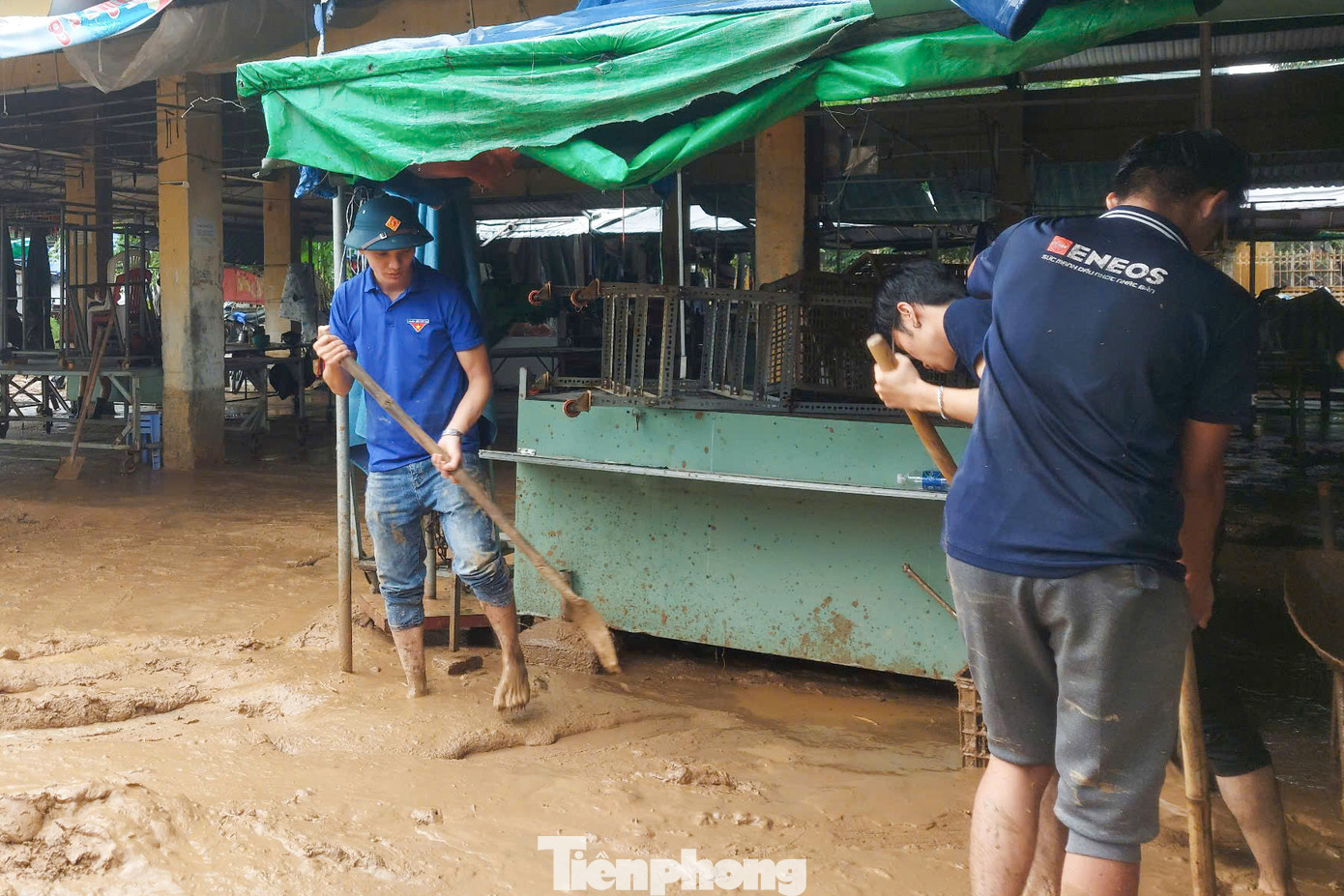 Đội hình Thanh niên phản ứng nhanh do anh Nhật thành lập luôn xung kích trong các tình huống khẩn cấp như dịch bệnh, thiên tai...