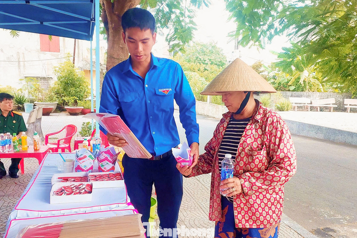 Nhiều hoạt động đền ơn đáp nghĩa cũng được thủ lĩnh thanh niên phường Hòa Hải triển khai hiệu quả