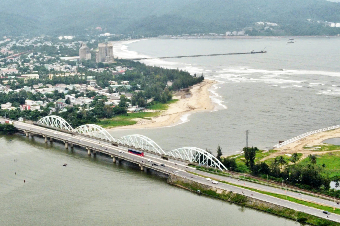 Đây sẽ là khu vực được quy hoạch phát triển gắn kết với khu vực chức năng gồm các khu công nghiệp mới (Khu phụ trợ công nghệ cao, Khu Công nghệ thông tin tập trung số 1, số 2), Khu công nghiệp Hòa Ninh, các khu công nghiệp hiện hữu, các khu đô thị đã và đang hình thành tại Hòa Sơn, Hòa Liên, Hòa Hiệp Nam cùng với các không gian công cộng lớn, kết nối với khu sinh thái ở phía tây và sông Cu Đê ở phía bắc.