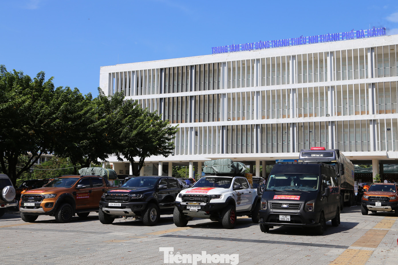 Thời gian qua, hưởng ứng lời kêu gọi chung tay vì bà con vùng lũ, các tổ chức, doanh nghiệp, cá nhân ở Đà Nẵng đã ủng hộ, quyên góp hiện vật và tiền mặt để hỗ trợ người dân các tỉnh phía Bắc vực dậy sau đợt ngập lụt lịch sử.