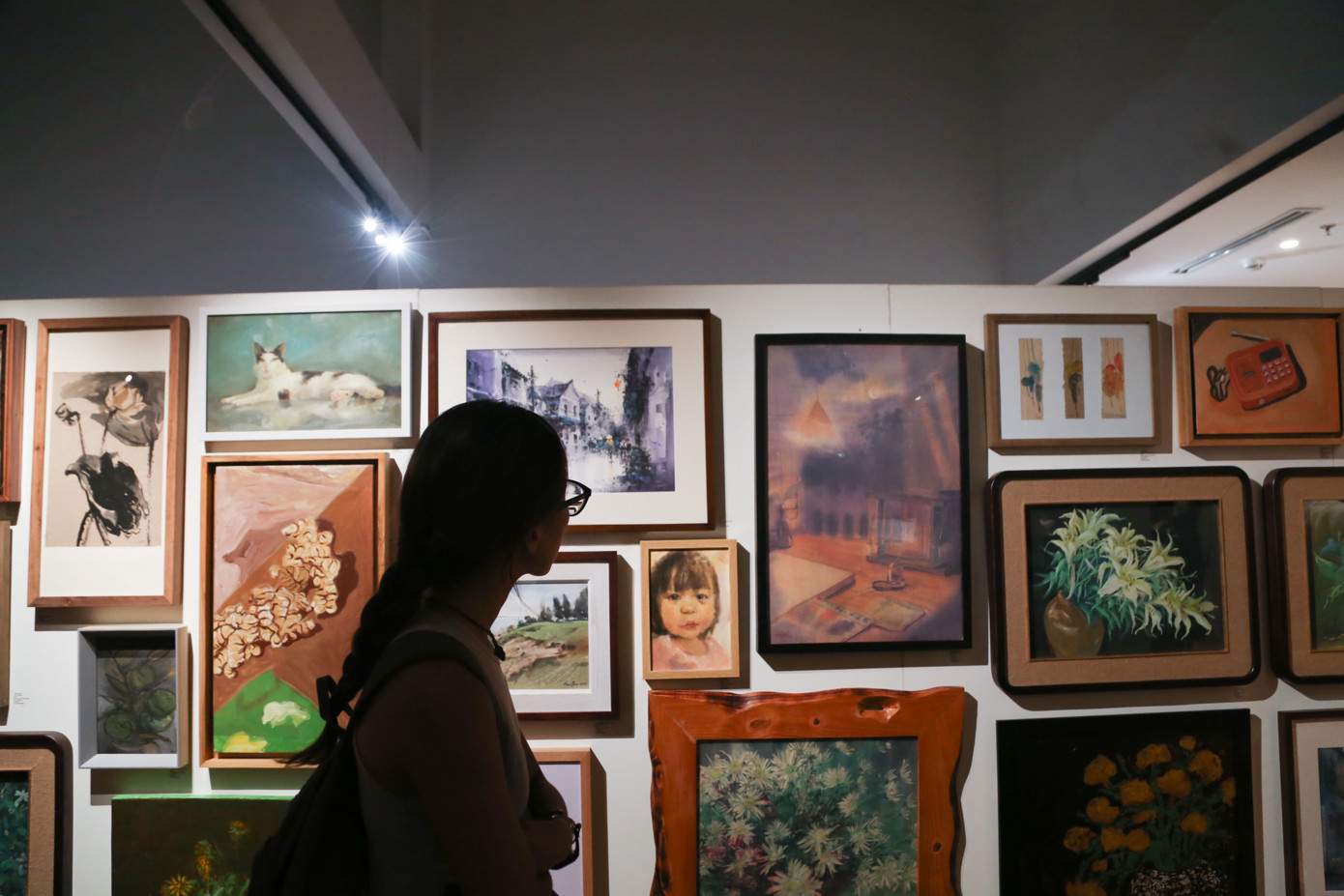 Đây là triển lãm đầu tiên của dự án Da Nang Art Fair với mục tiêu kết nối các tác phẩm nghệ thuật đến gần hơn với công chúng, tìm kiếm "đầu ra" cho các tác phẩm. Đồng hiện trùng miêu sẽ kéo dài từ ngày đến ngày 27/7.