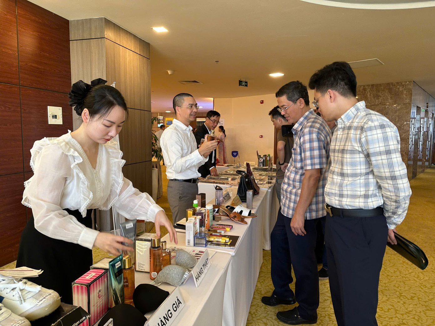 Thời gian tới, Đà Nẵng sẽ ứng dụng AI để phân biệt hàng thật - hàng giả